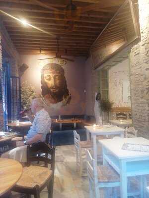 La Rubia, Vinos, Cervezas, Tapas