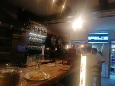 La Rubia, Vinos, Cervezas, Tapas