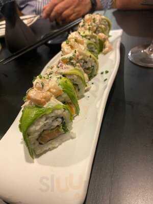 Mixto Sushi Nikkei