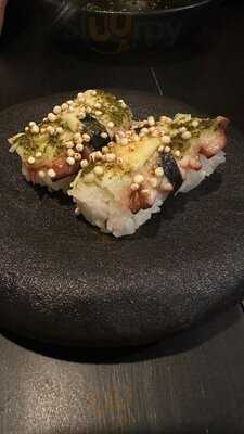 Mixto Sushi Nikkei