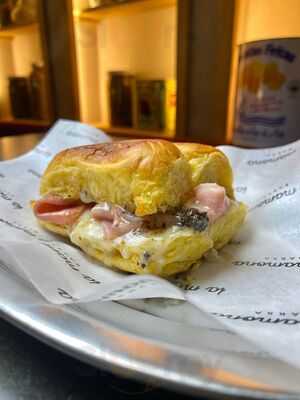 La Mamona Barra Juan Bravo