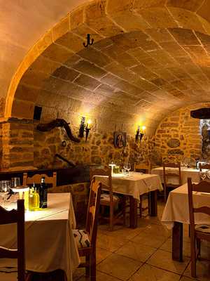 Il Castello Restaurant & Lounge Bar