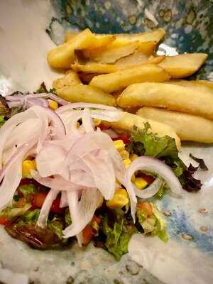 Grins Fusion Gastro Bar