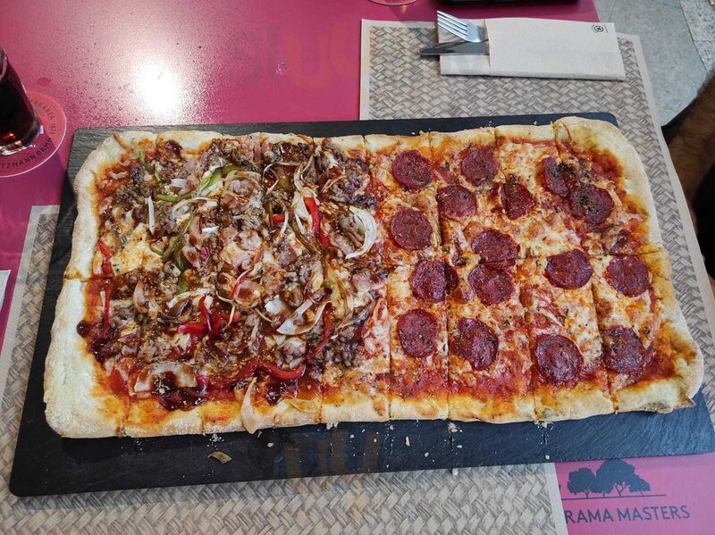 Punto Fuerte Cocina & Pizzería