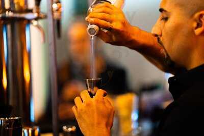 Migue´s Cocktails & Drinks