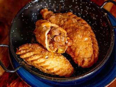 Aires Burger Bar - Photo 8