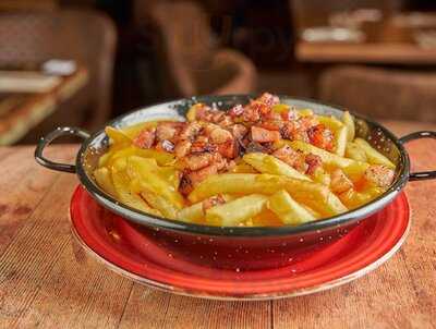 Aires Burger Bar - Photo 7