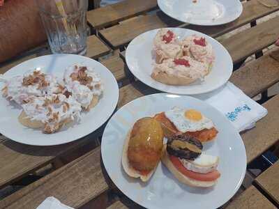 Amona - Cocktails & Pintxos