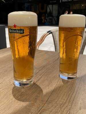 Más Que Menos Caleido