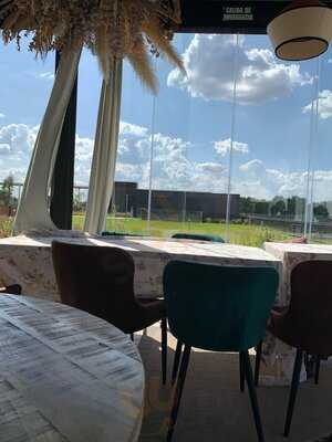 Santagloria Coffee & Bakery