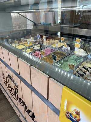 Heladería La Lechera