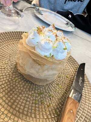 Qú By Mario Sandoval