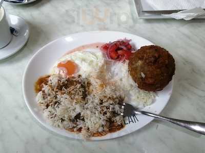 Bar Restaurante La Familia (restaurante Ecuatoriano)