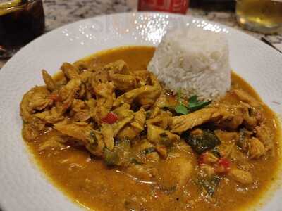 Cabernet. Bar Tapas Copas Y Vino.