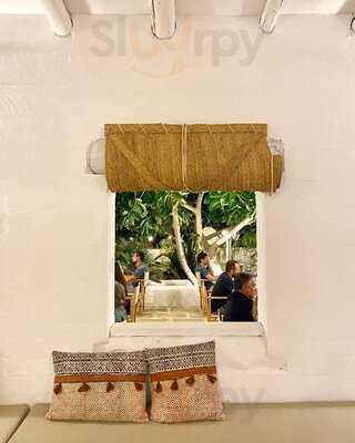 Rosario Restaurant Lounge Bar