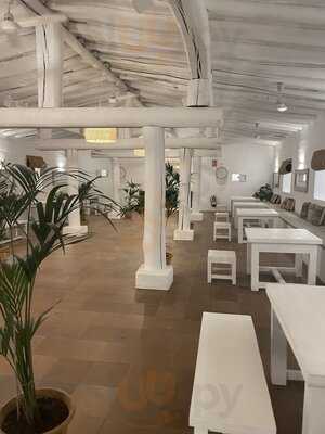 Rosario Restaurant Lounge Bar