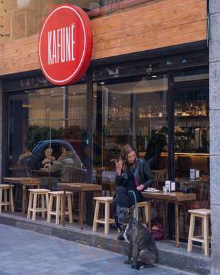 Kafune Cocteleria Sagrada Familia
