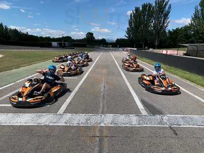 Karting Cabanas Raras Restaurant
