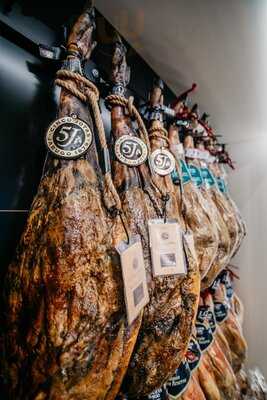 La Cueva De 1900 / Cc La Cañada