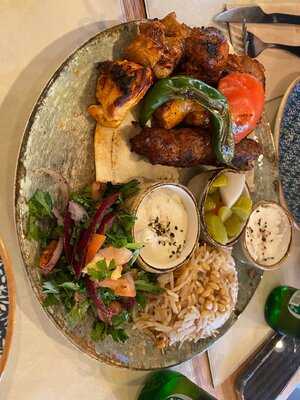 Liba Garden Restaurante - Photo 8