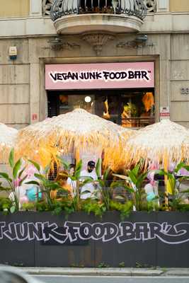 Vegan Junk Food Bar - Eixample