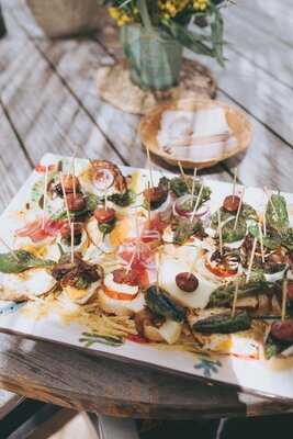 Xivi Restaurant & Bar