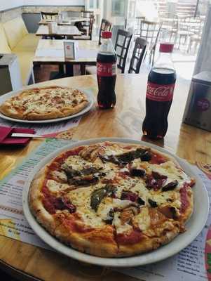 Pizzeria Restaurante L'clave Del Sol