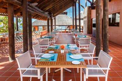 Restaurante Beach Club La Bahía