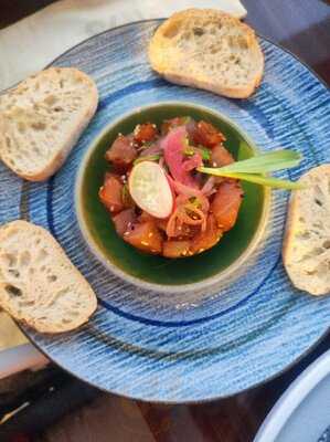 Legendary Restaurant