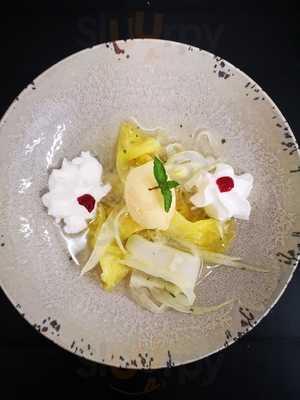 Country Club Restaurant