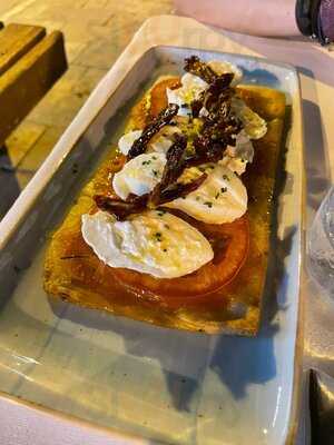 Salitre Restaurante Y Cocktail