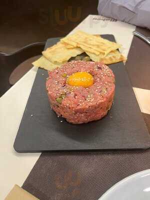 El Tardeo. Food And Gin