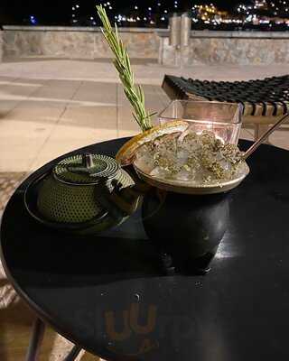 George’s Bar & Food