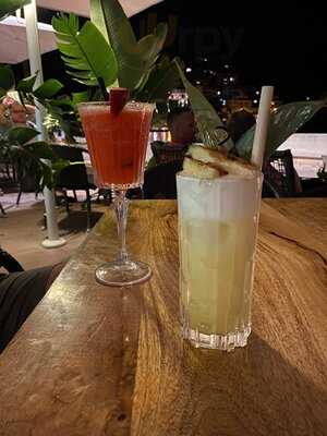 George’s Bar & Food