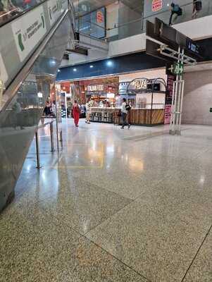 La Boutique Italian Food Restaurant