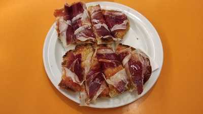 Alacena De Rio Restaurant