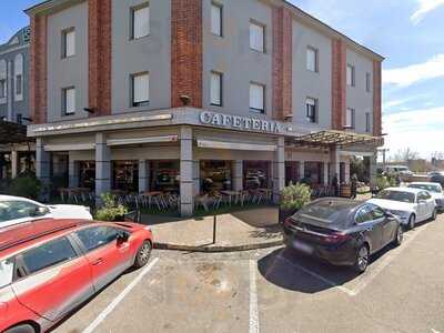 Alacena De Rio Restaurant