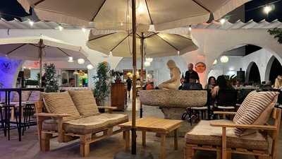 Petita Grill House & Chiringuito