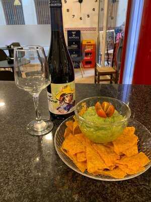 4 Elementos Gastro Bar