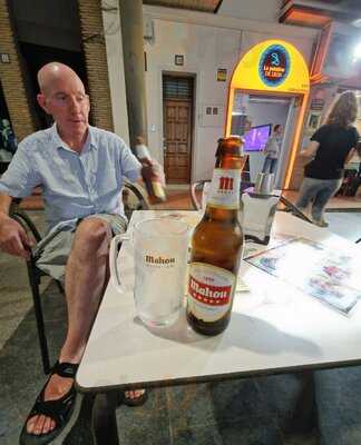 Bar-cervecería La Patatina De León.