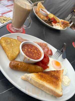 Chicago's Sports Bar & Grill