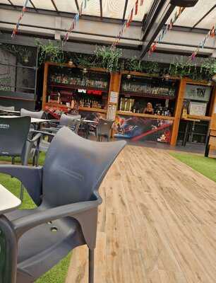 Tiki Sports Lounge-bar.