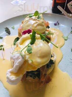 V&a Brunch & Lobster Bar