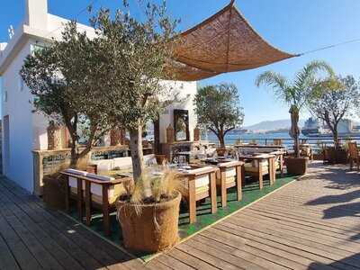 Trocadero Casa De Botes