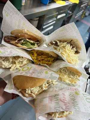 Cafeteria Arepera La Guaira