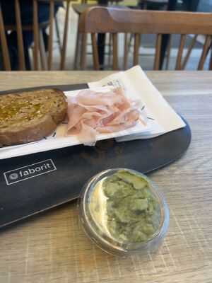 Faborit Torre Diagonal Mar