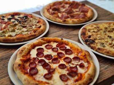 Pizzeria Bar La Plaza