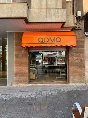 Qomo