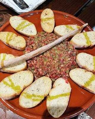 La Bienbebida Taberna