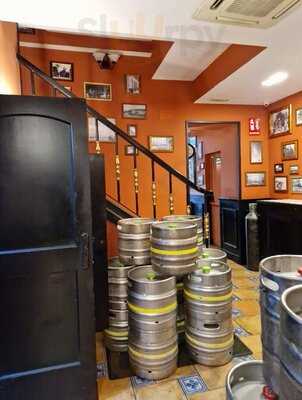 CervecerÍa 100 Montaditos.